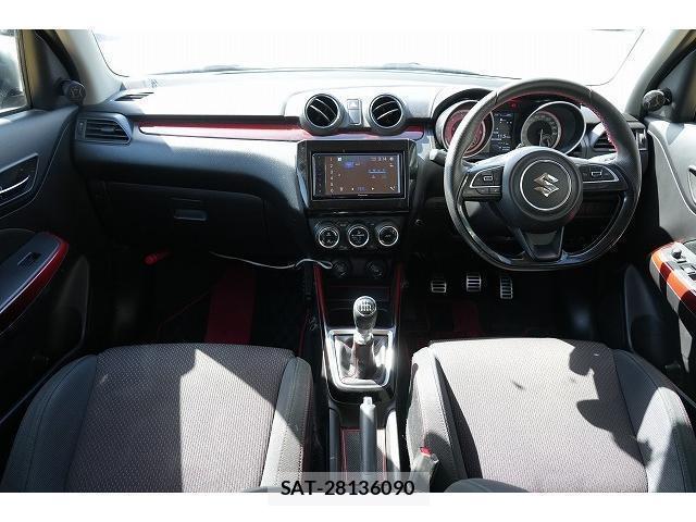 Suzuki SWIFT 2019-06 8010389-4