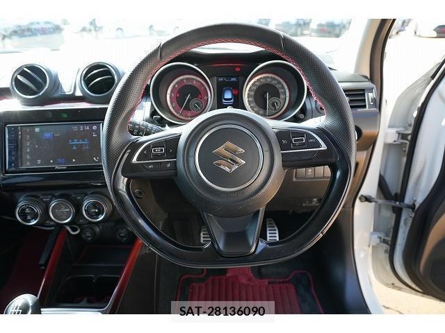 Suzuki SWIFT 2019-06 8010389-5