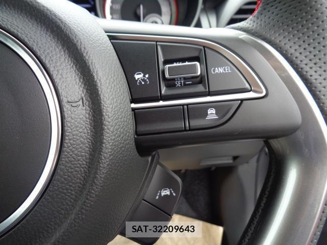 Suzuki SWIFT 2025-10 8010687-12