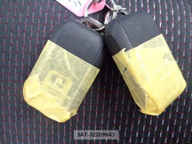 Suzuki SWIFT 2025-10 8010687-16