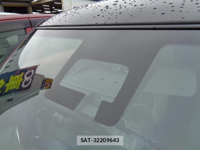 Suzuki SWIFT 2025-10 8010687-4