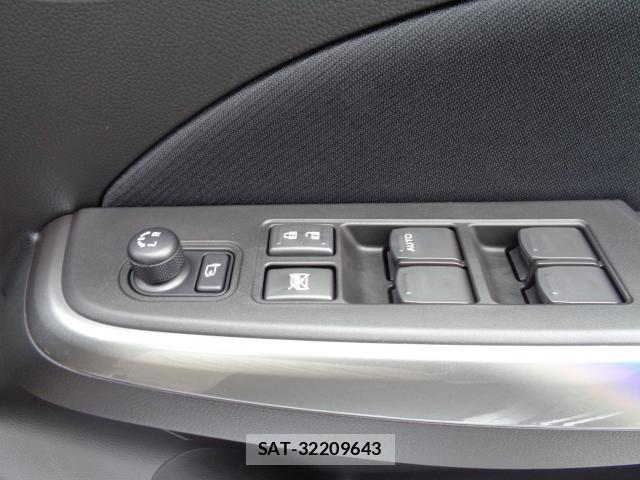 Suzuki SWIFT 2025-10 8010687-8