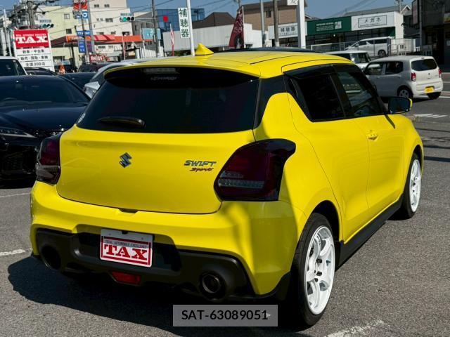 Suzuki SWIFT 2023-06 8010818-1