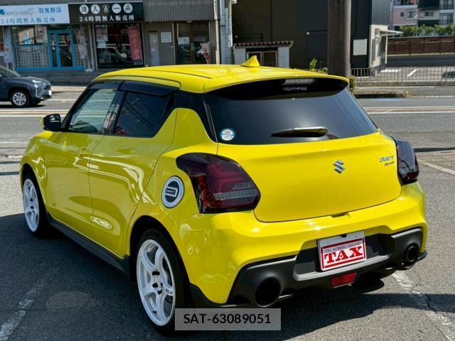 Suzuki SWIFT 2023-06 8010818-18