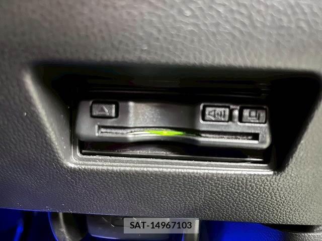 Suzuki SWIFT 2020-07 8010881-14