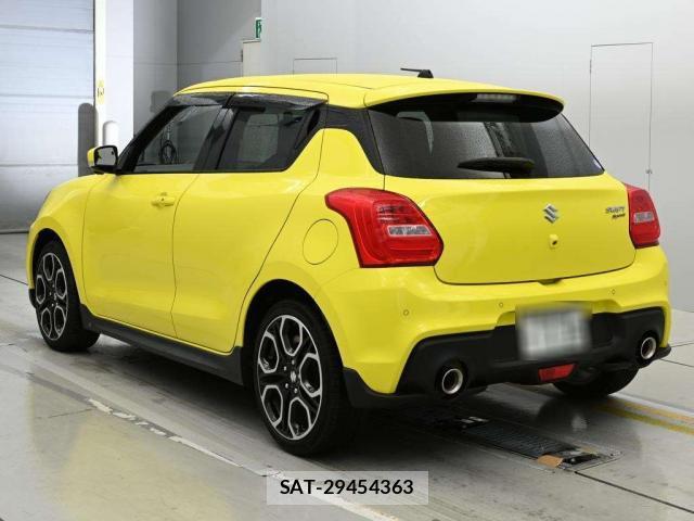 Suzuki SWIFT 2021-04 8011563-7