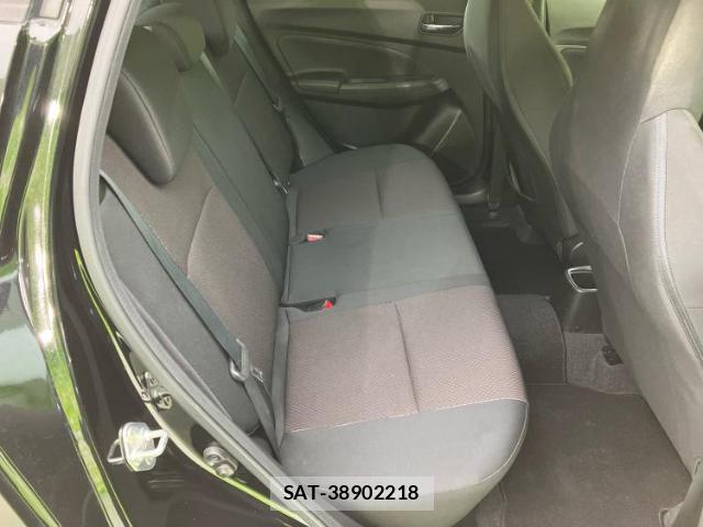 Suzuki SWIFT 2020-12 8012183-4