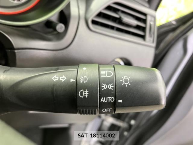 Suzuki SWIFT 2019-03 8012290-13