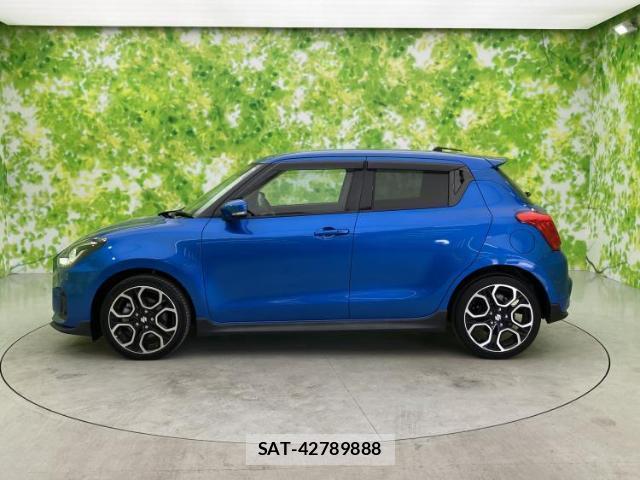 Suzuki SWIFT 2018-01 8012324-1