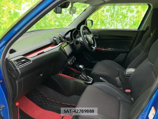 Suzuki SWIFT 2018-01 8012324-5