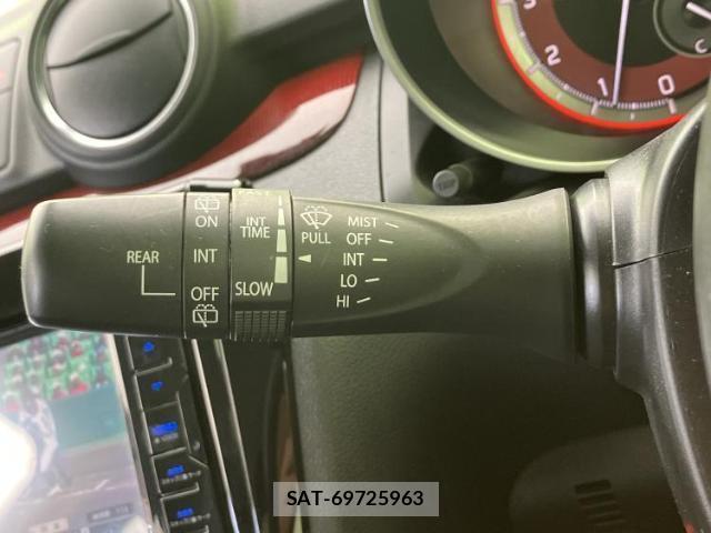 Suzuki SWIFT 2023-02 8012334-16