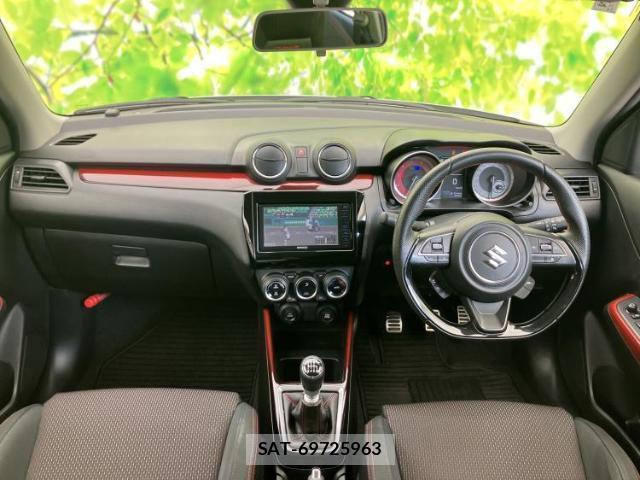 Suzuki SWIFT 2023-02 8012334-3
