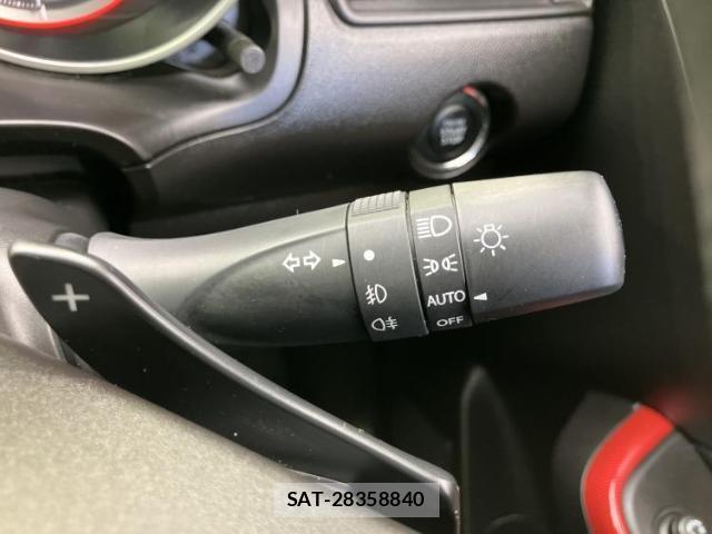 Suzuki SWIFT 2019-07 8012389-15
