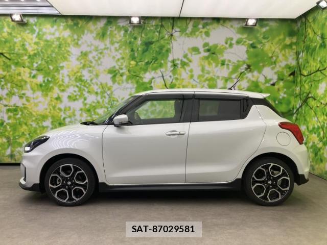Suzuki SWIFT 2023-12 8012433-1