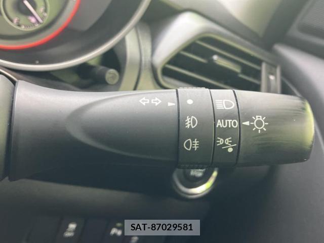 Suzuki SWIFT 2023-12 8012433-12
