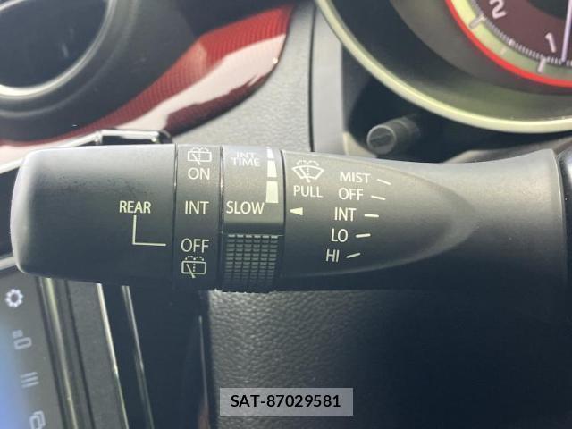Suzuki SWIFT 2023-12 8012433-13