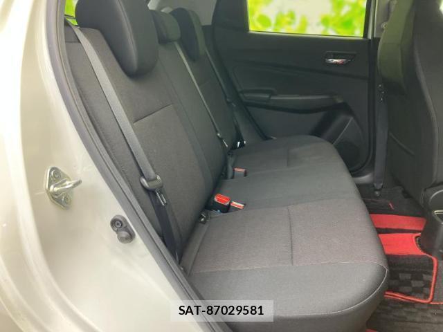 Suzuki SWIFT 2023-12 8012433-4
