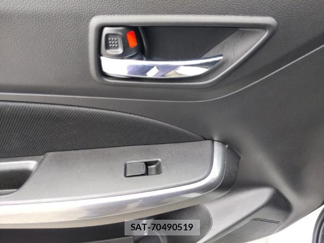 Suzuki SWIFT 2021-06 8005613-12