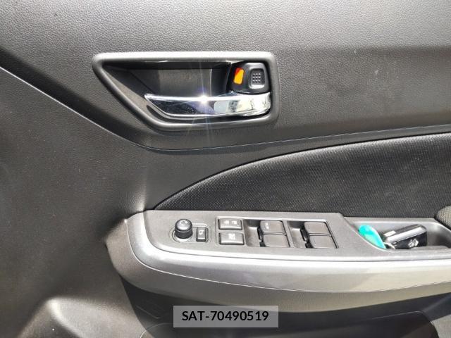 Suzuki SWIFT 2021-06 8005613-13