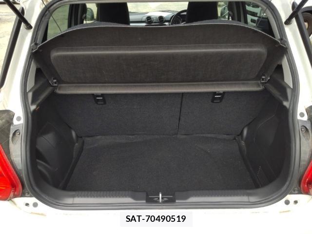 Suzuki SWIFT 2021-06 8005613-7