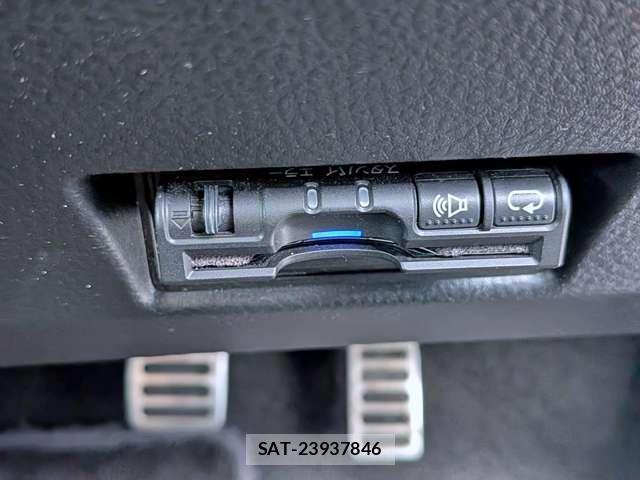 Suzuki SWIFT 2015-10 8006689-10