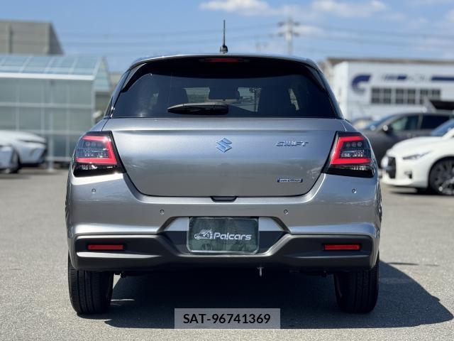 Suzuki SWIFT 2025-08 8007837-16