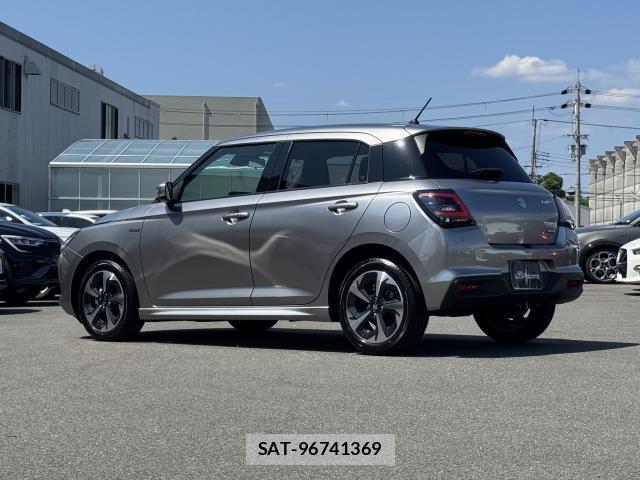 Suzuki SWIFT 2025-08 8007837-17