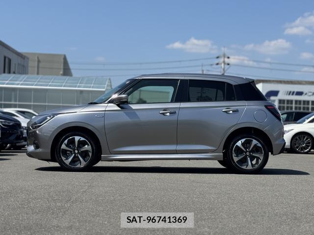 Suzuki SWIFT 2025-08 8007837-18
