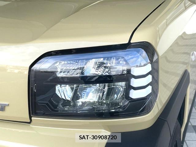 Daihatsu TAFT 2025-10 8009911-12