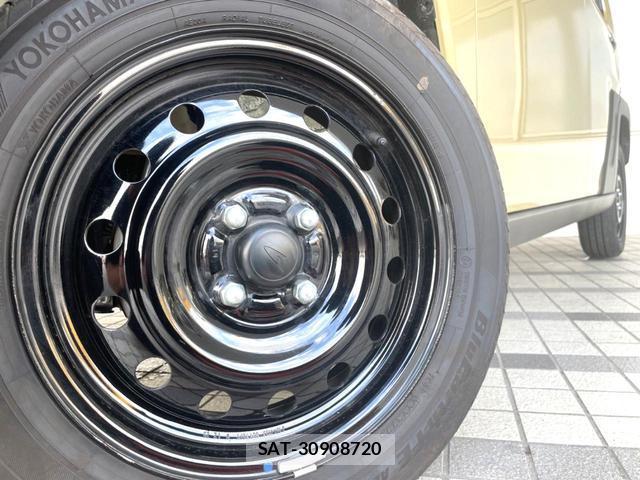 Daihatsu TAFT 2025-10 8009911-13