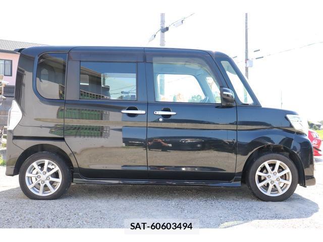 Daihatsu TANTO 2016-08 8002988-4