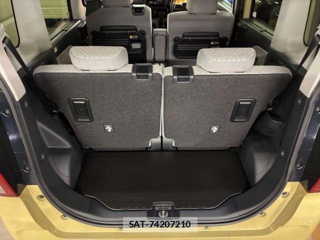 Daihatsu TANTO 2025-10 8004236-7