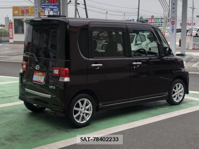 Daihatsu TANTO 2011-11 8004313-13