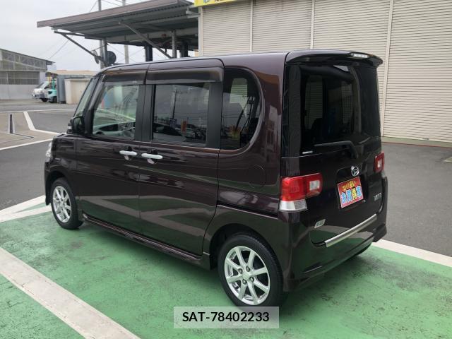 Daihatsu TANTO 2011-11 8004313-14