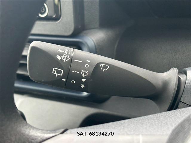 Daihatsu TANTO 2025-01 8004515-19