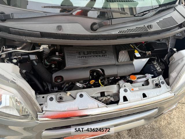 Daihatsu TANTO 2017-01 8004548-17