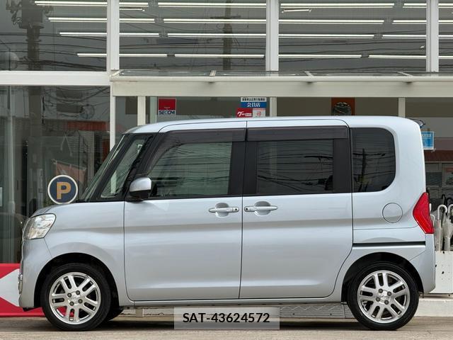 Daihatsu TANTO 2017-01 8004548-4