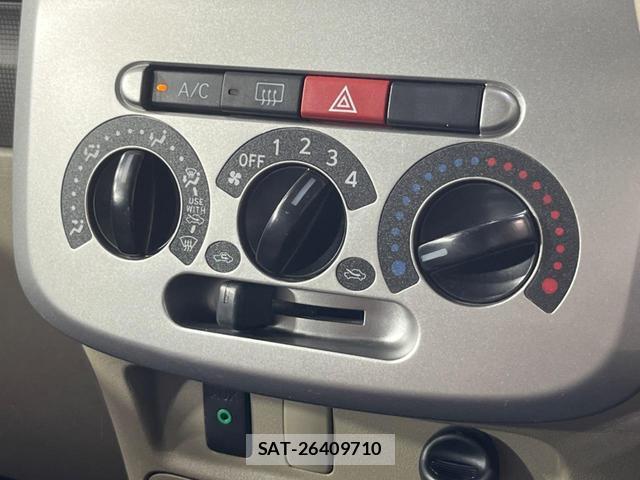 Daihatsu TANTO 2012-02 8004649-4