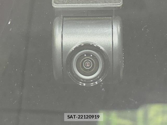 Daihatsu TANTO 2022-11 8004767-6