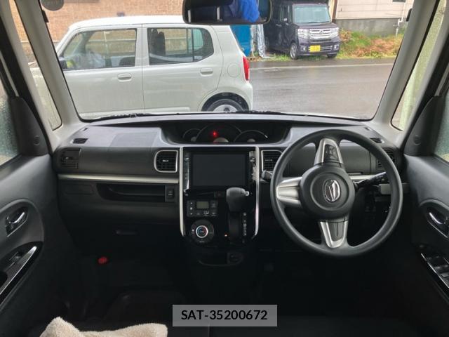 Daihatsu TANTO 2015-10 8005209-9