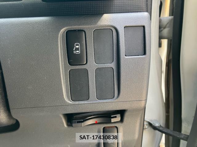 Daihatsu TANTO 2009-09 8005246-15