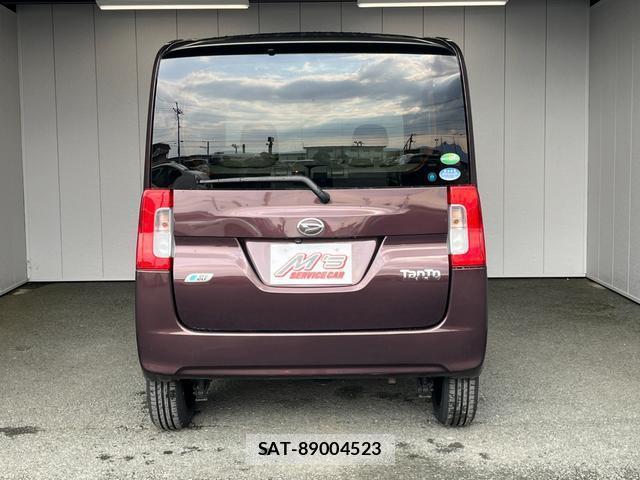Daihatsu TANTO 2013-12 8006361-9