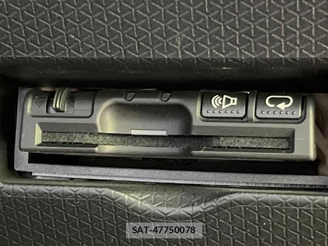 Daihatsu TANTO 2022-09 8006974-5