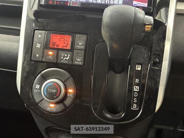 Daihatsu TANTO 2016-10 8008927-16