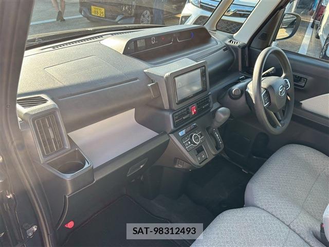 Daihatsu TANTO 2023-11 8009563-3