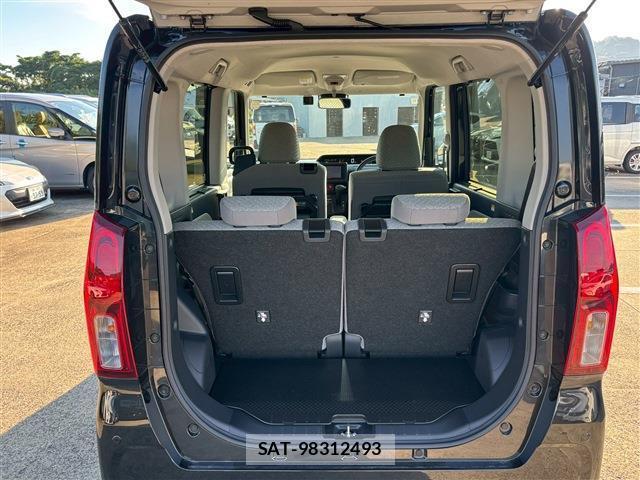 Daihatsu TANTO 2023-11 8009563-7