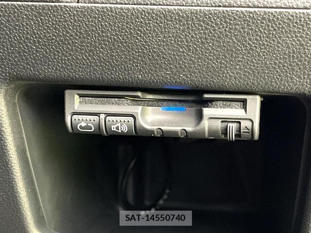 Daihatsu TANTO 2014-01 8009739-5