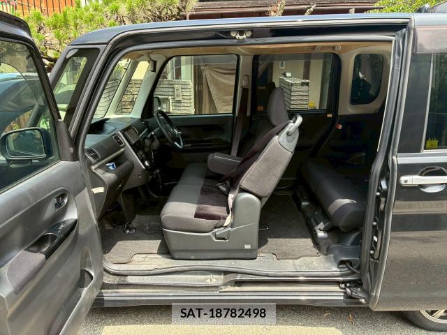 Daihatsu TANTO 2017-07 8009820-12