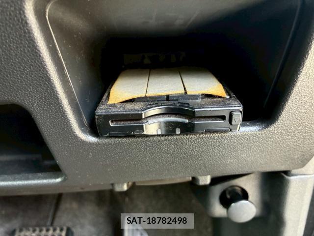 Daihatsu TANTO 2017-07 8009820-9