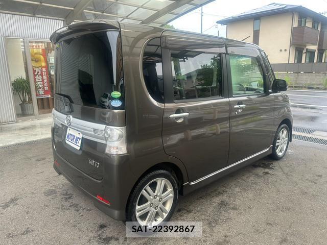 Daihatsu TANTO 2013-08 8009827-1